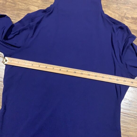 Lululemon blue soft long sleeve turtleneck - Picture 8 of 8